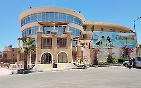 Royal Beach Resort
